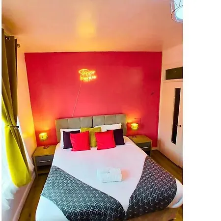 Studio-citycentre Freepark-wifi דירה